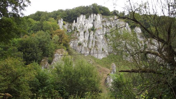 Ojcowski Park Narodowy - Widok na skały